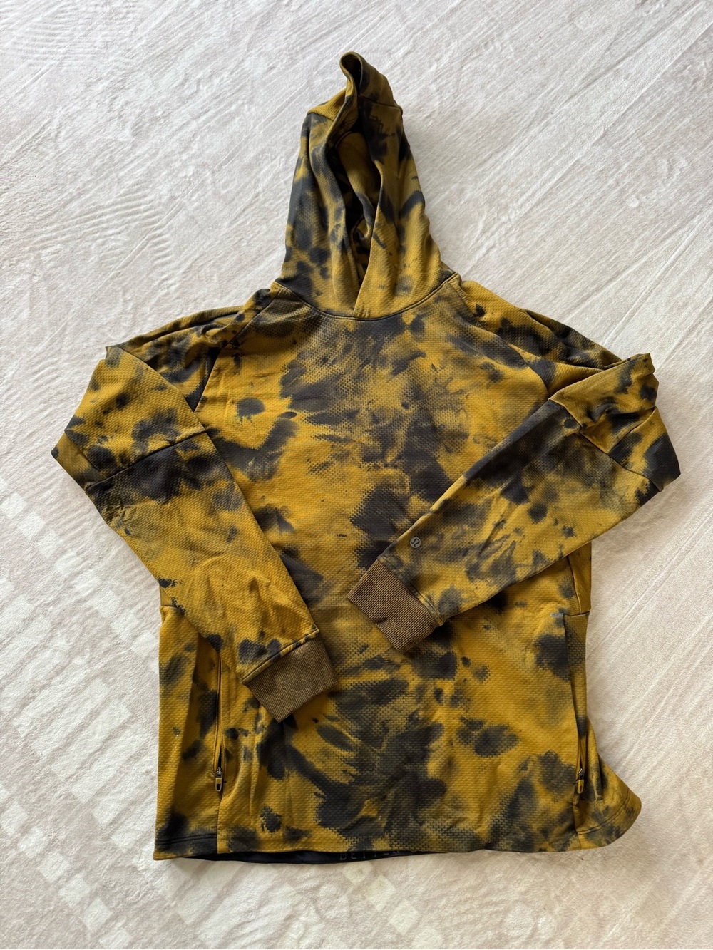 Men’s Lululemon hoodie